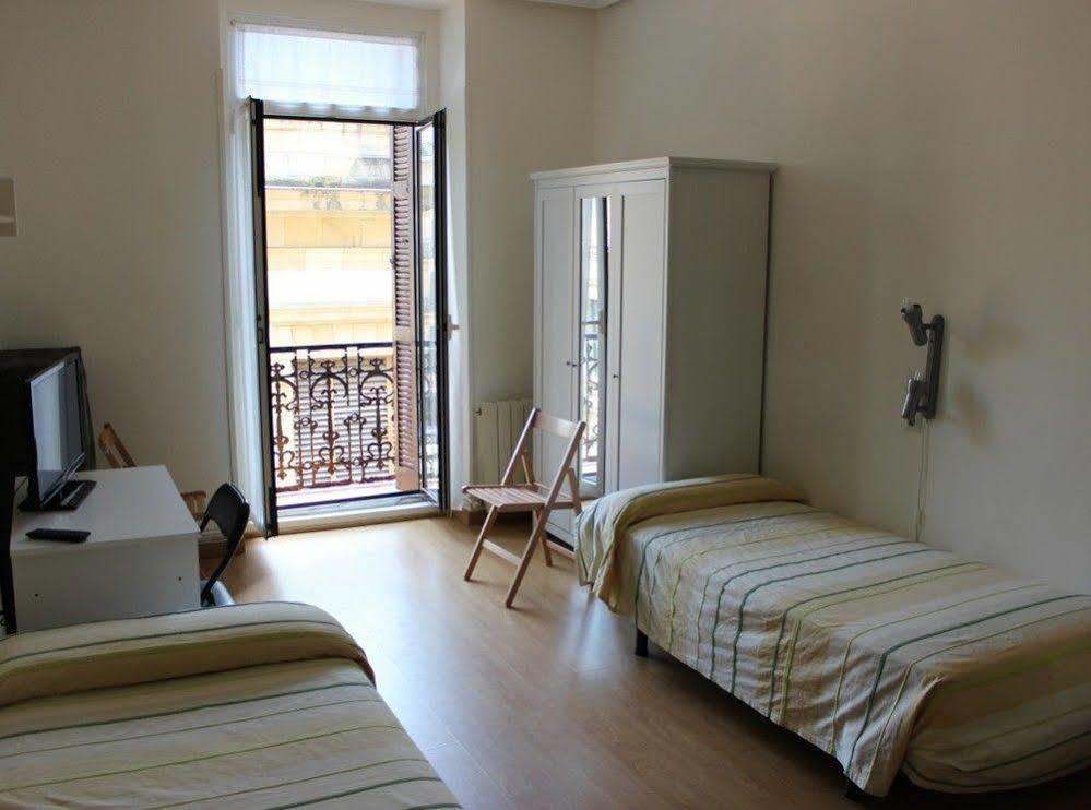 Pension San Telmo / San Juan Сан Себастиан Екстериор снимка
