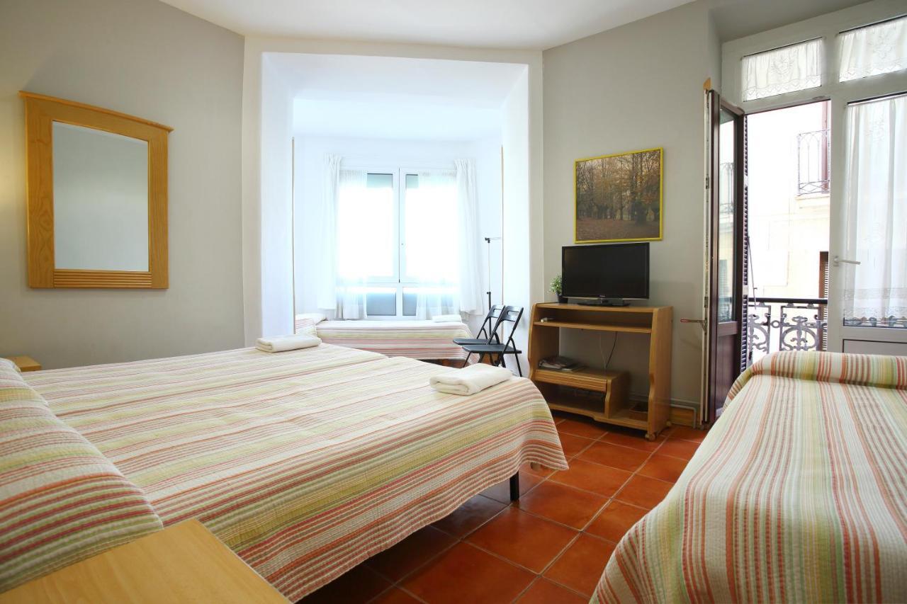 Pension San Telmo / San Juan Сан Себастиан Екстериор снимка